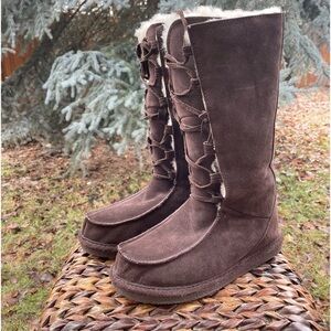 BearPaw Brown Suede Wool Shearling Knee High Lace Up Cozy Robin Hood Boots.